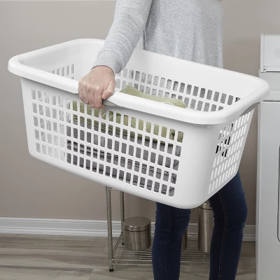 2bu Laundry Basket White - Brightroom™: Portable Plastic Clothes Organizer With Built-In Handles, 70.4L Capacity 6 2bu Laundry Basket White - Brightroom™: Portable Plastic Clothes Organizer With Built-In Handles, 70.4L Capacity - Image 4