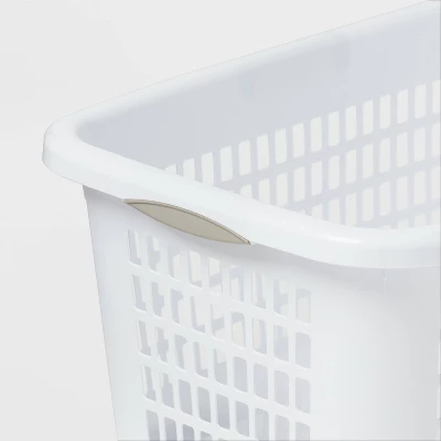 2bu Laundry Basket White - Brightroom™: Portable Plastic Clothes Organizer With Built-In Handles, 70.4L Capacity 4 2bu Laundry Basket White - Brightroom™: Portable Plastic Clothes Organizer With Built-In Handles, 70.4L Capacity - Image 2
